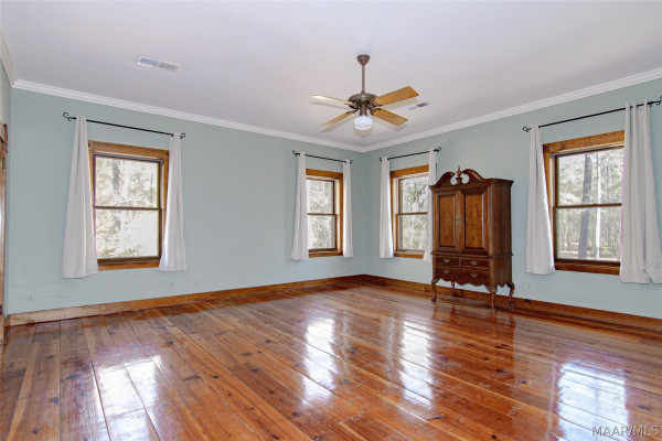 393 Harrogate Springs Road