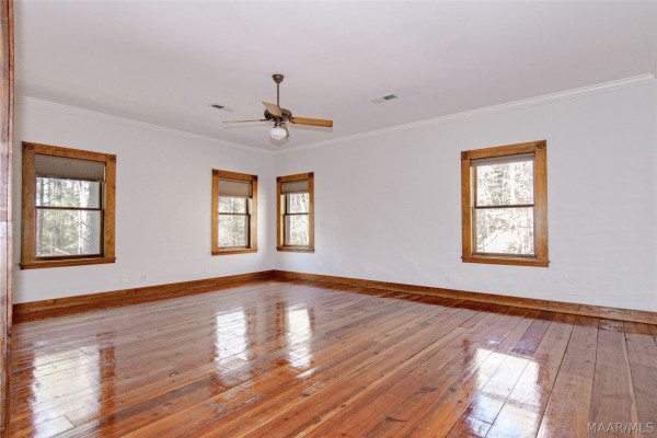 393 Harrogate Springs Road