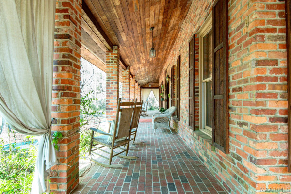 393 Harrogate Springs Road