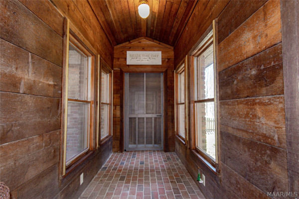 393 Harrogate Springs Road