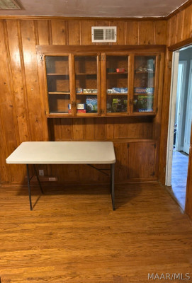 2748 CRESTVIEW Avenue