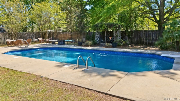 51 Kingston Drive