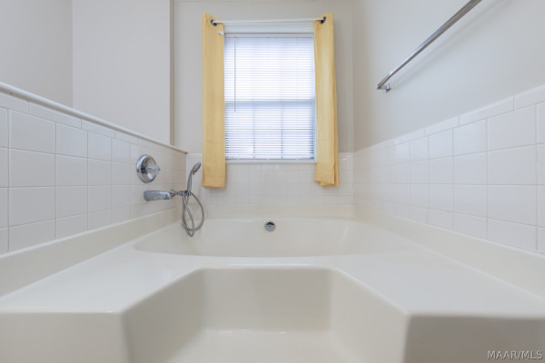 3512 FALCON RIDGE Court