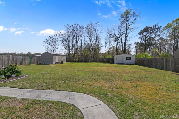 315 Curlee Way