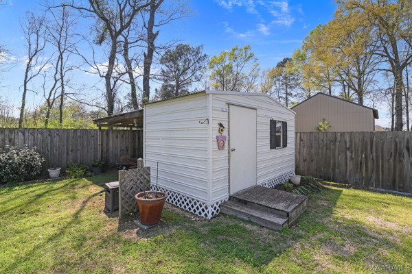 315 Curlee Way