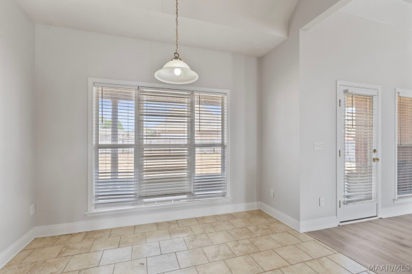2014 Vonica Rose Street
