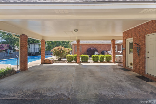8823 Oak Meadow Court