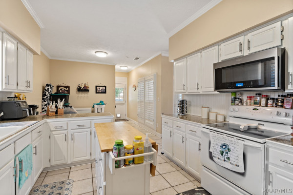8823 Oak Meadow Court