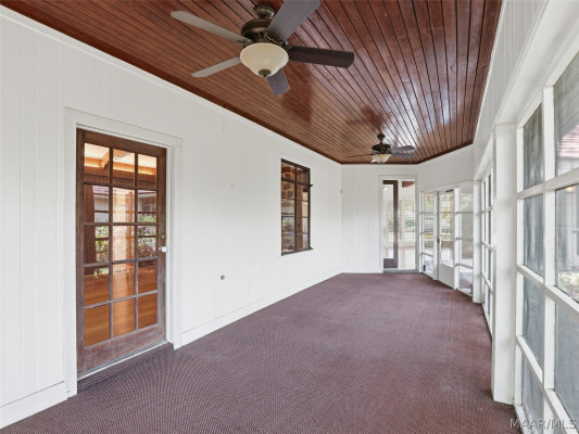 1252 Augusta Avenue