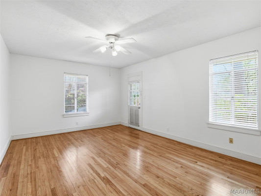 1252 Augusta Avenue
