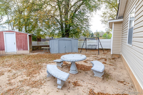 117 White Oak Court