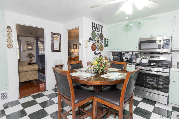 117 White Oak Court