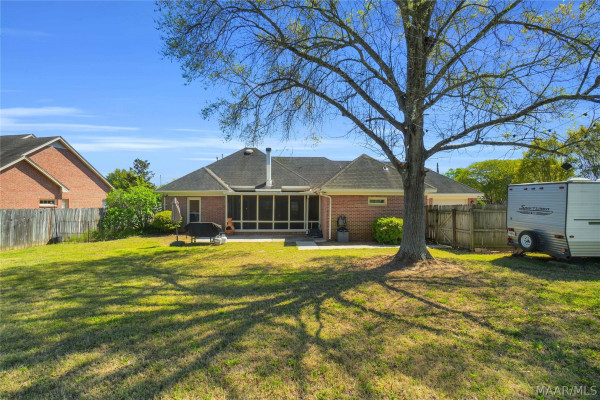 8211 Greyfield Drive