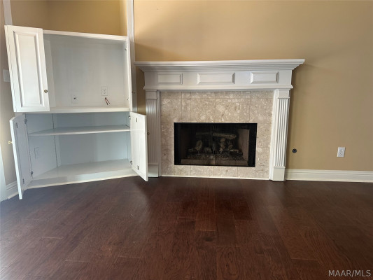 8367 Longneedle Drive
