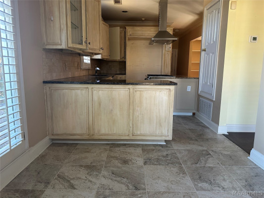 8367 Longneedle Drive