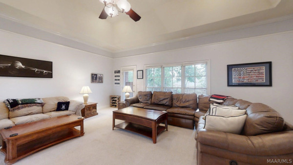 9249 Bridge Pointe .