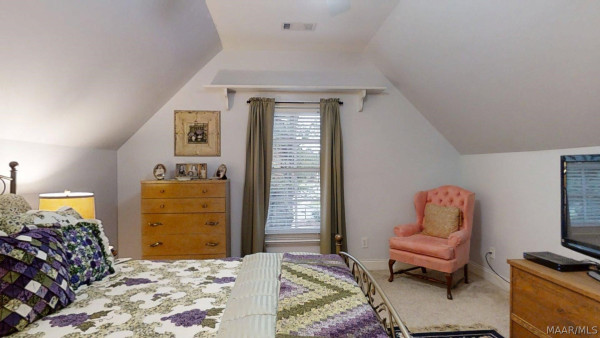 9249 Bridge Pointe .