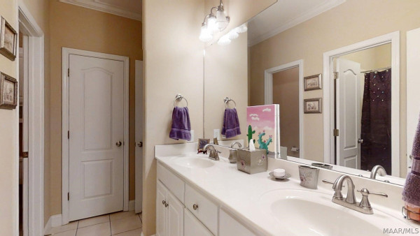 9249 Bridge Pointe .