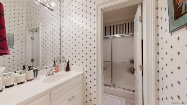 9249 Bridge Pointe .