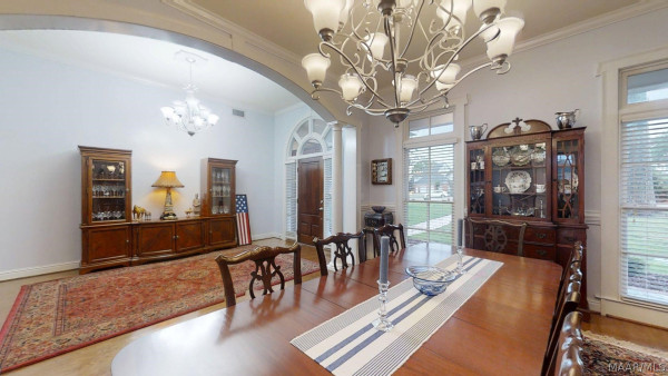 9249 Bridge Pointe .