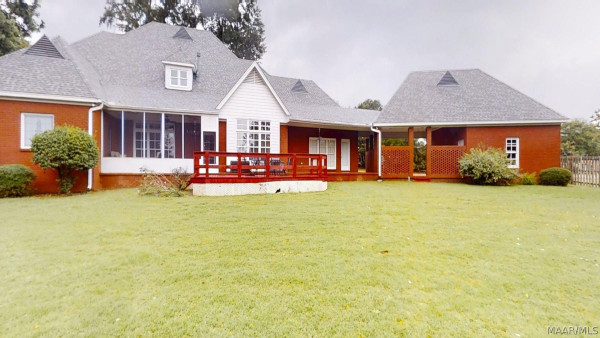 9249 Bridge Pointe .