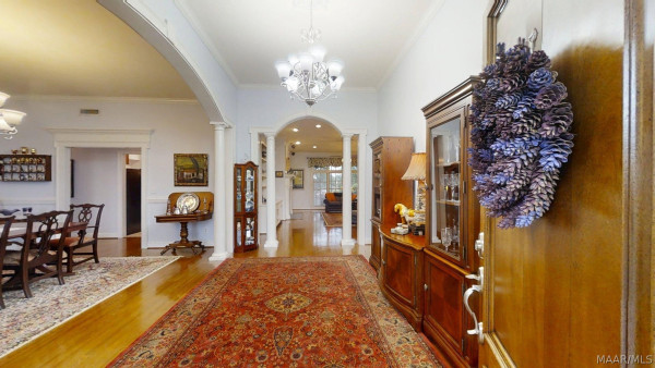 9249 Bridge Pointe .