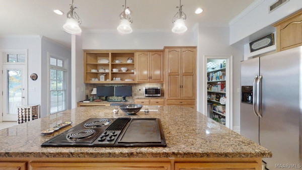 9249 Bridge Pointe .