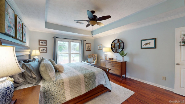223 LAKESHORE Drive