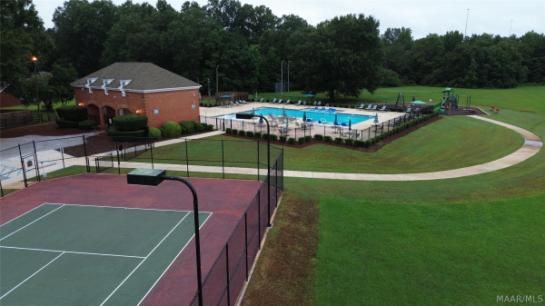 223 LAKESHORE Drive