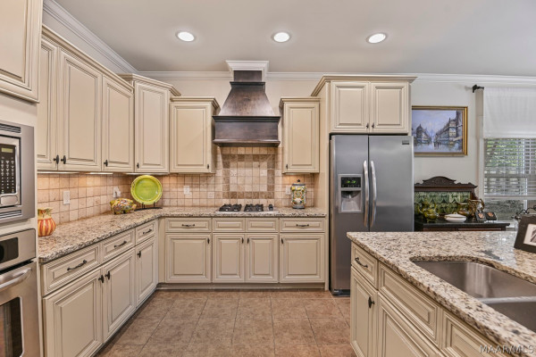 80 E Hunter Hill Loop