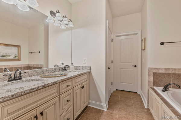 80 E Hunter Hill Loop