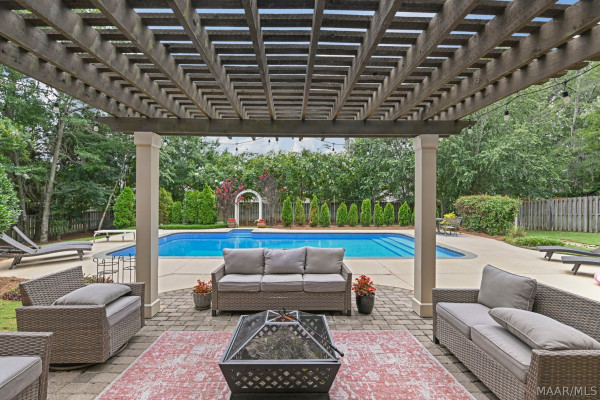 80 E Hunter Hill Loop