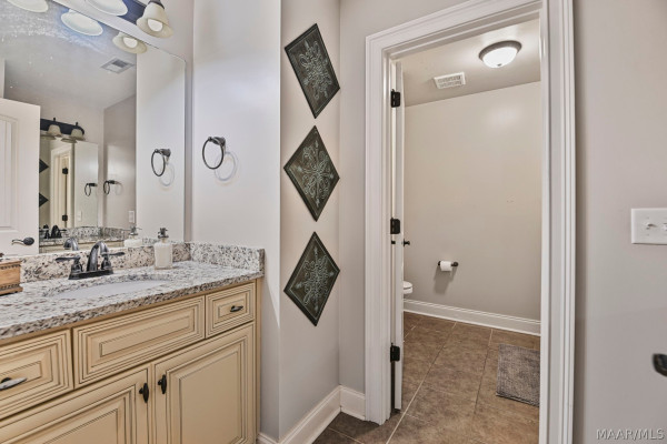 80 E Hunter Hill Loop