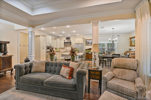 80 E Hunter Hill Loop