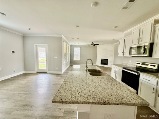 1632 Windsor Hill Lane