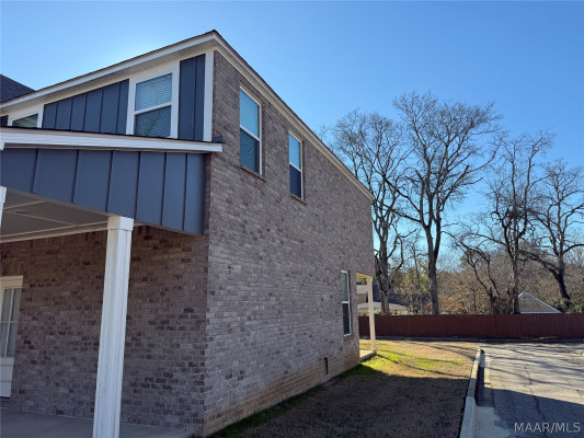 1632 Windsor Hill Lane
