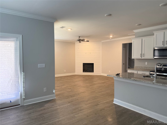 1632 Windsor Hill Lane