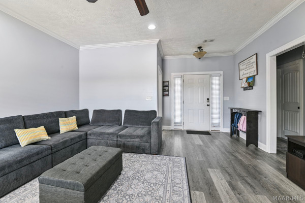 171 Curlee Way