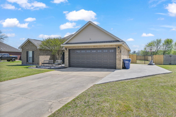171 Curlee Way