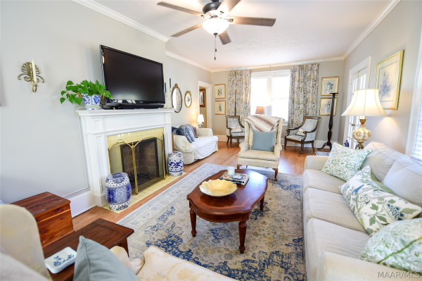410 Thorn Place