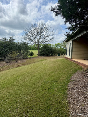 5548 Ash Grove Circle