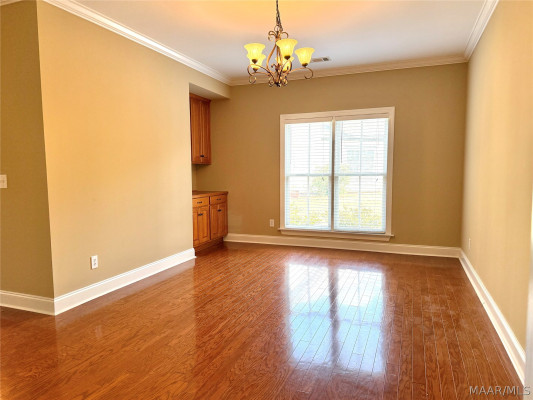 5548 Ash Grove Circle