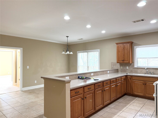 5548 Ash Grove Circle