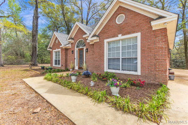 108 Cypress Creek Way