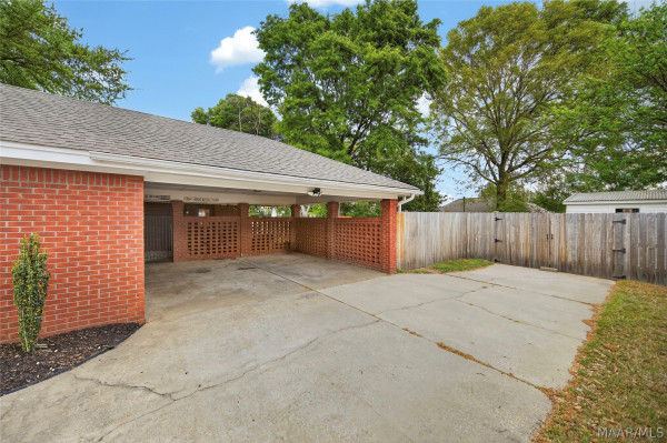 106 Shannon Court