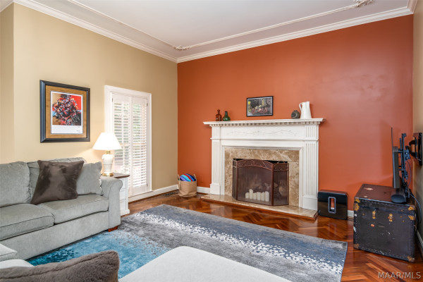 1029 Magnolia Curve
