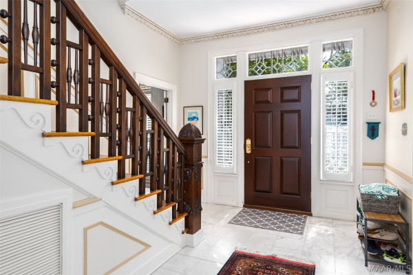 1029 Magnolia Curve