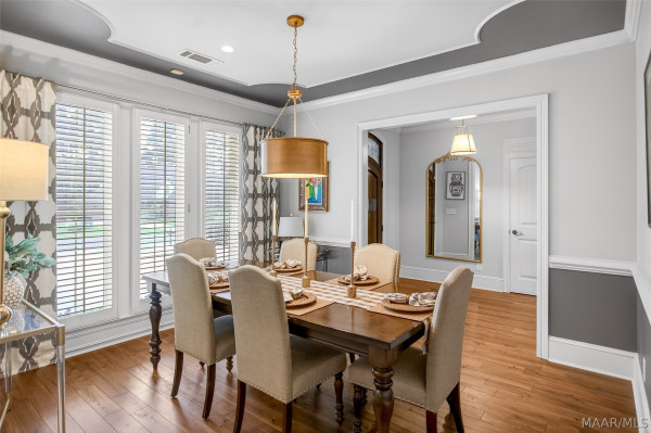 9512 Crescent Lodge Drive