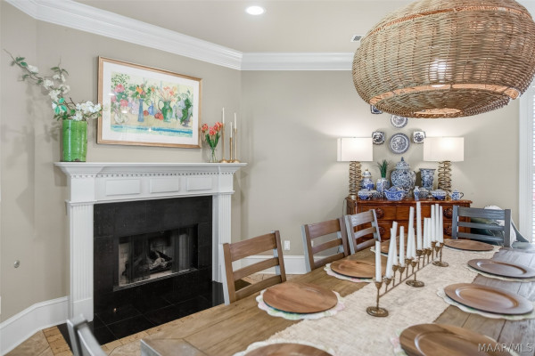 9512 Crescent Lodge Drive