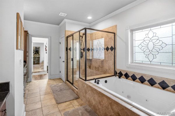 9512 Crescent Lodge Drive